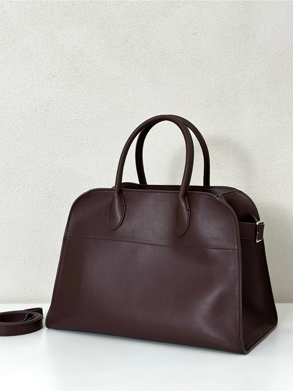 Elegant Dark Brown Leather Satchel Handbag